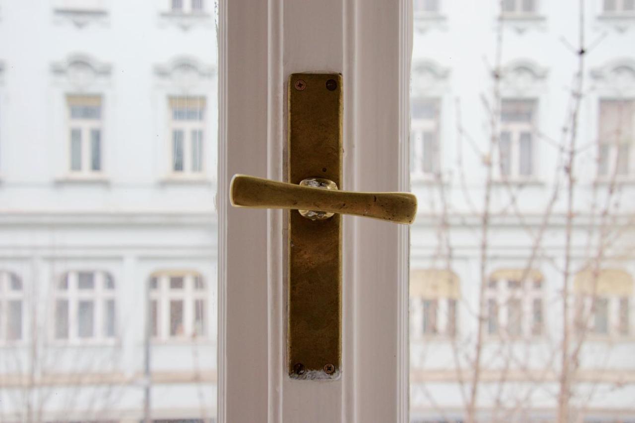 Standard Apartment By Hi5 - Kecskemeti Street Suite Budapest Exterior foto